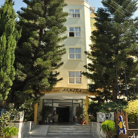 Aparthotel Almera Apart