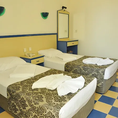 Aparthotel Almera Apart