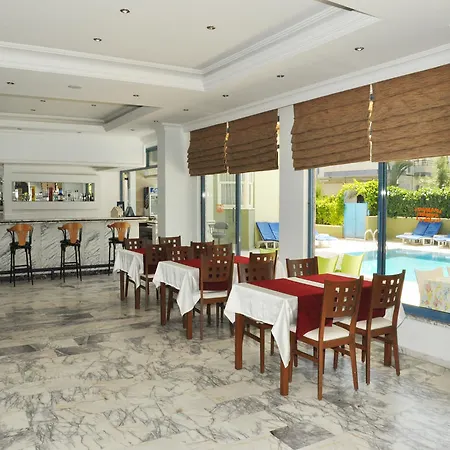 Aparthotel Almera Apart 5*