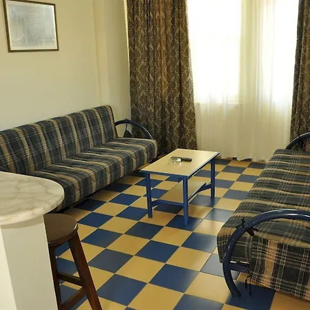 Appart hôtel Almera 5*